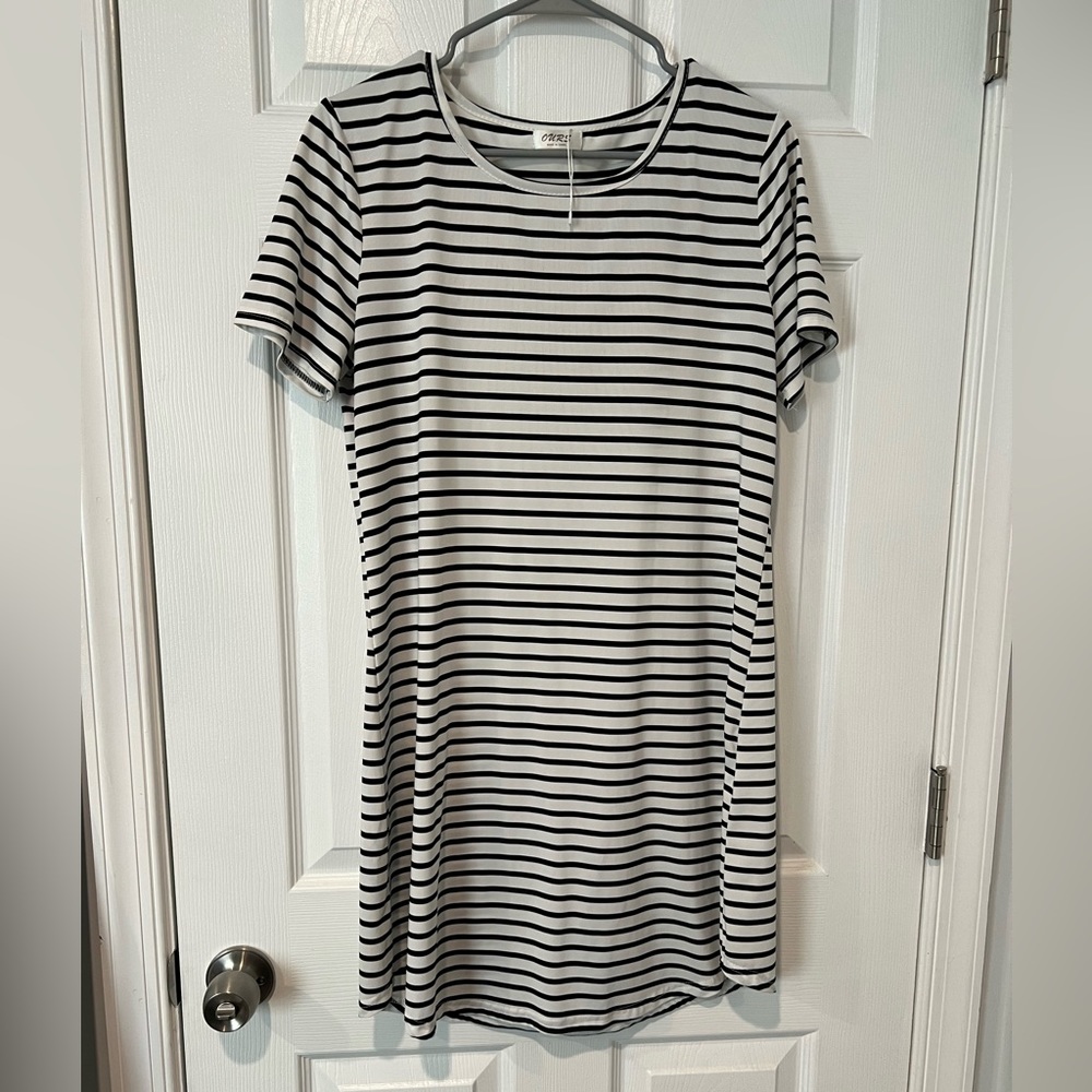 Black and white stripe t-shirt dress